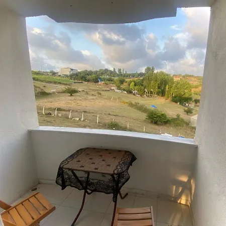 Closest To The Airport Aparthotel